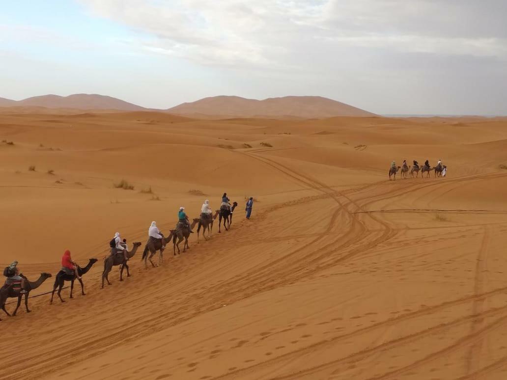 Overnight Desert Camp Merzouga Exterior photo